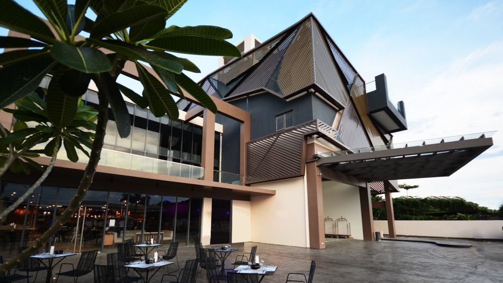 Hue Hotels And Resorts Puerto Princesa Managed By Hii Exterior photo
